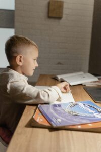 Leerling actief in de klas: hoogbegaafdheid is geen garantie op succes