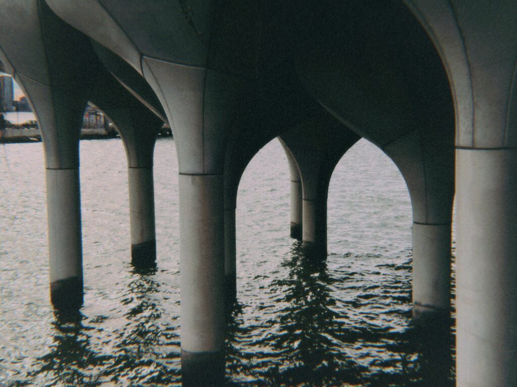 Hoogbegaafdheid en zingeving verbinden persoonlijke betekenis met intergenerationele verantwoordelijkheid
